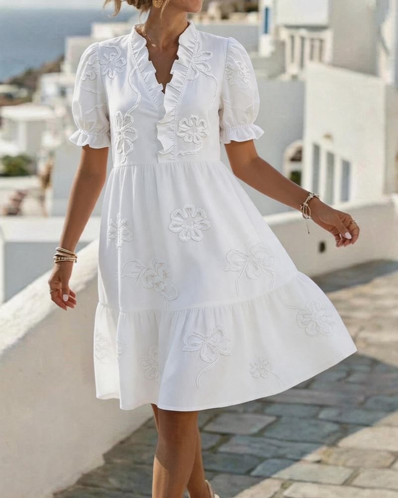 Letizia | Vestido bordado con escote en V y mangas abullonadas